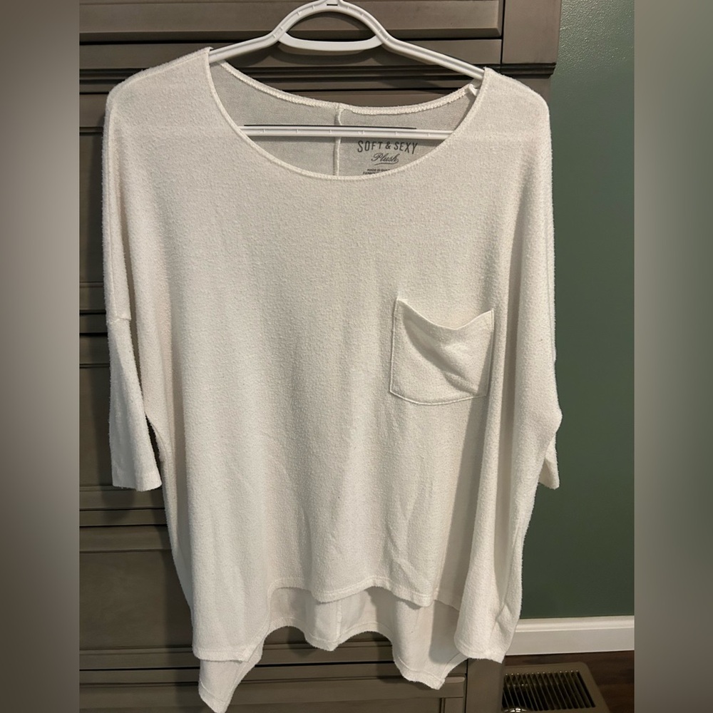 AE soft & sexy thin White sweater Top